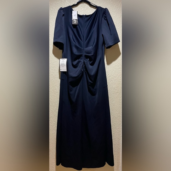 NWT Xscape Ruched A-Line Gown Navy Blue Size 18W - Picture 5 of 9